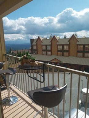 Village Center 2 bedroom Condo